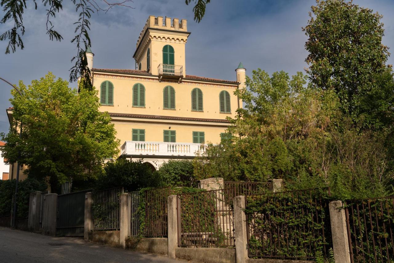 B&B Villa Ferrari Asti Buitenkant foto