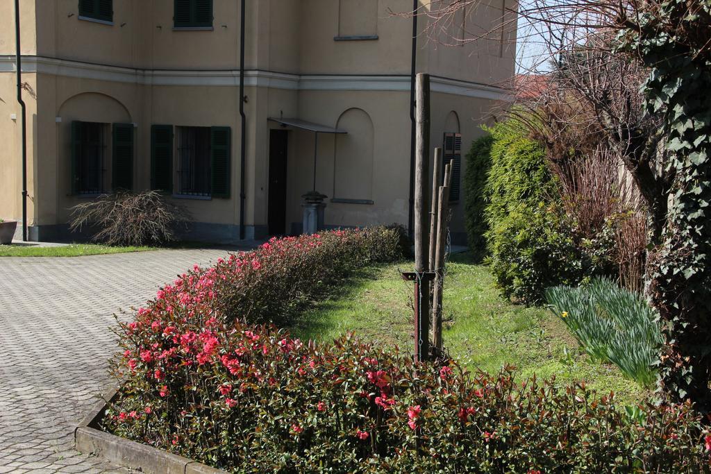 B&B Villa Ferrari Asti Buitenkant foto