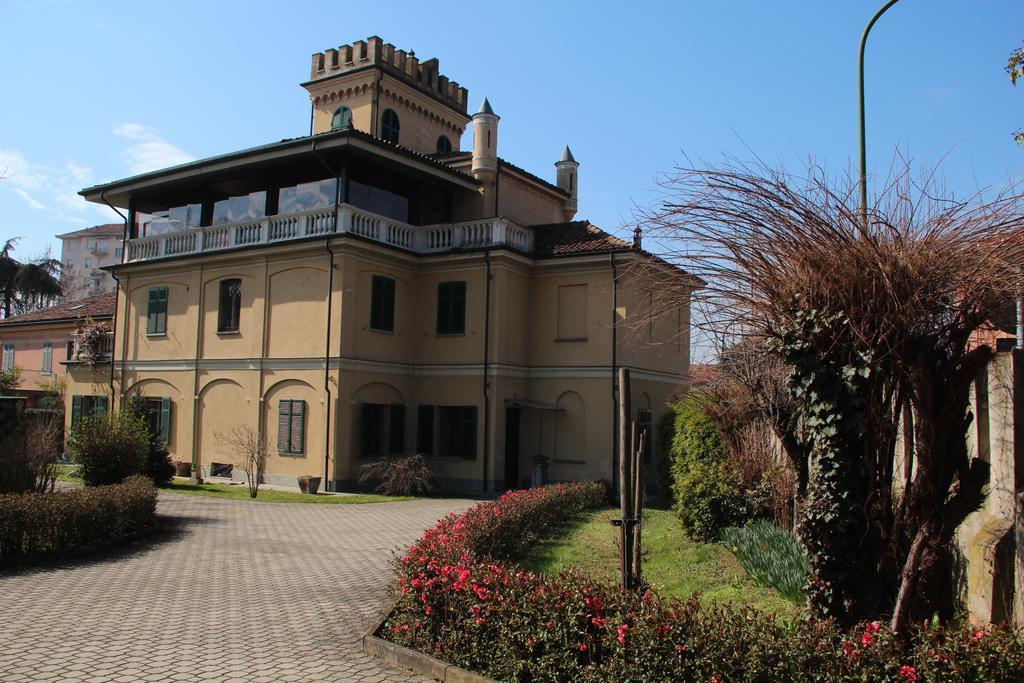 B&B Villa Ferrari Asti Buitenkant foto